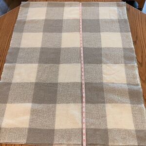 Old Navy neck Scarf large checks Grey and white poly buffalo print